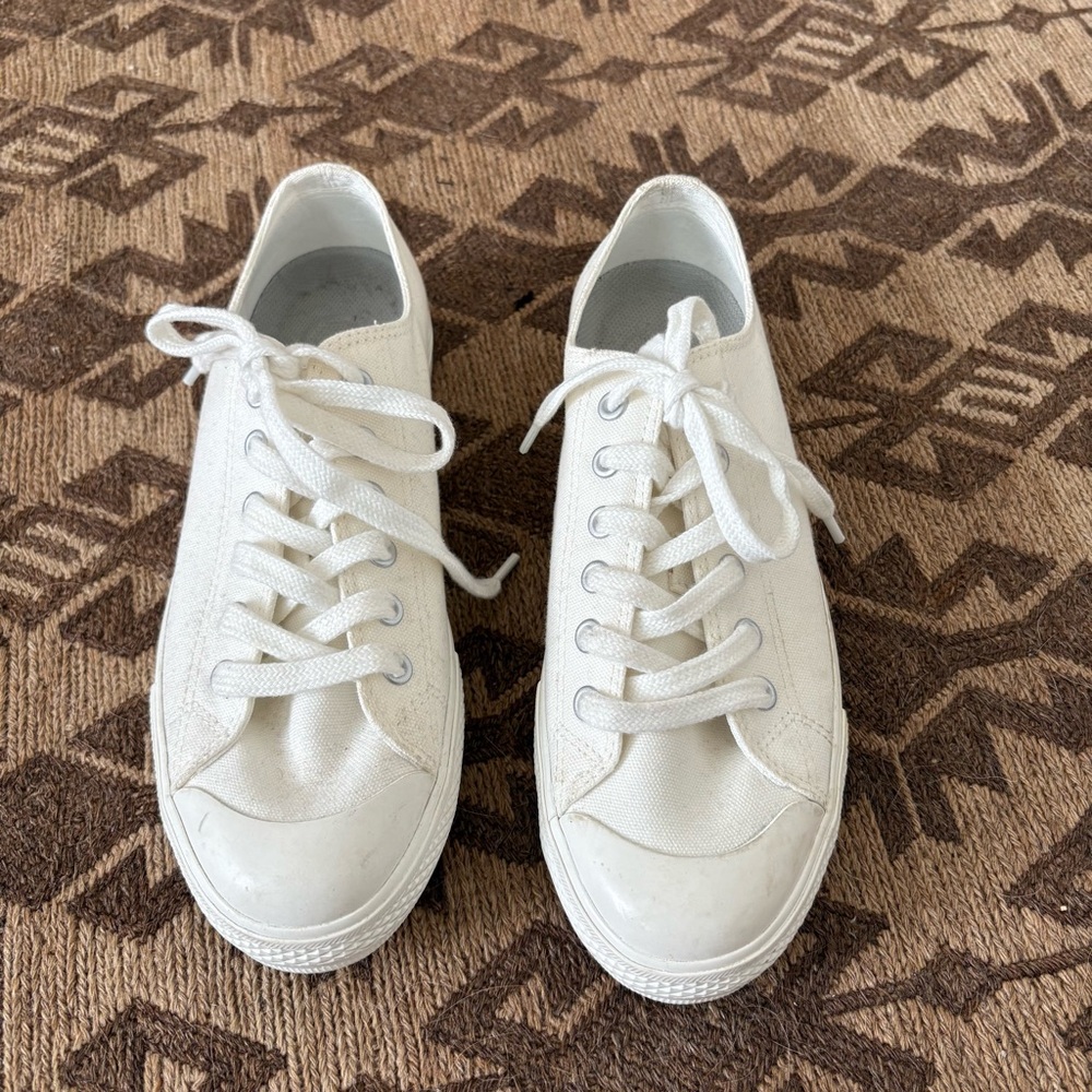 Women’s White Canvas Sneakers size 9